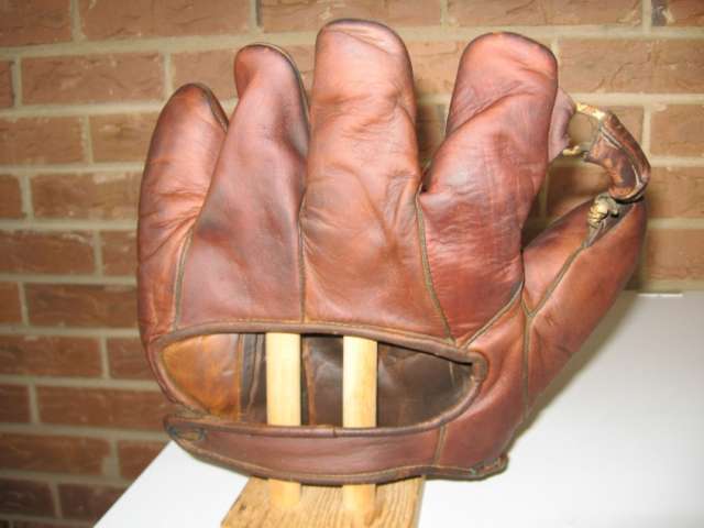 Pat Malone Wilson 652 Back